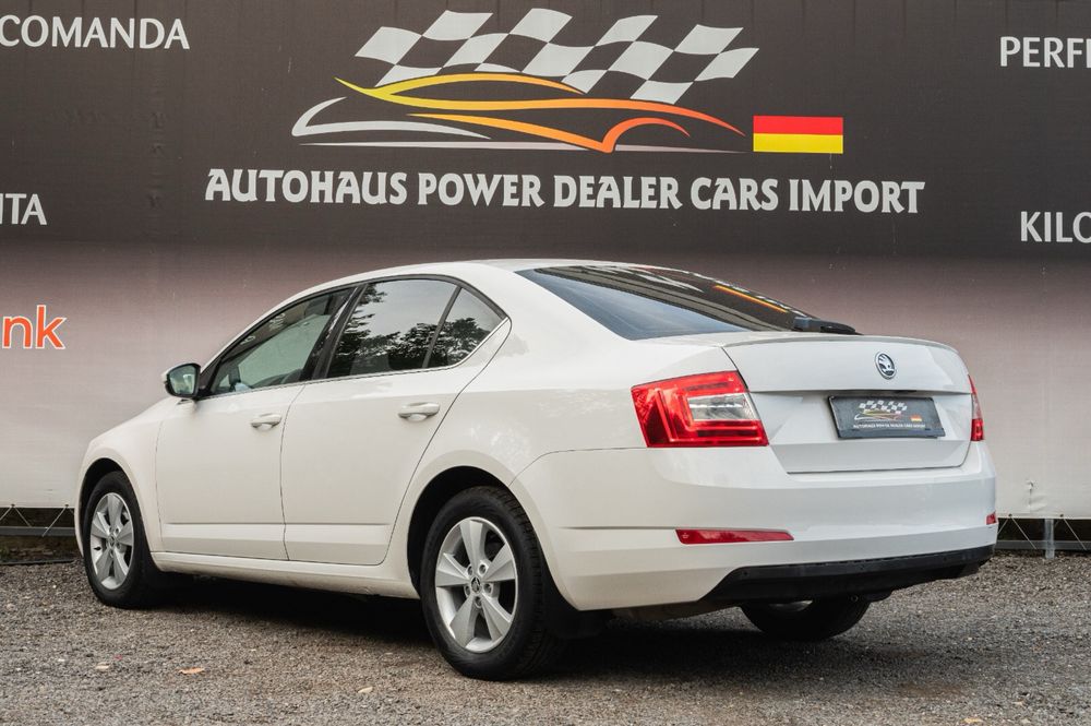 Skoda Octavia 3-2014 - scaune incalzite / memorii / xenon / senzori parcare / led fata spate - credit auto / rate / cash - recent adusa in tara