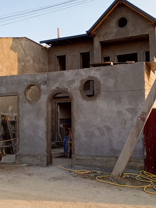 Uy Sotiladi Kiles.Giyos Umarov.  Da 1.6 sotigʻ