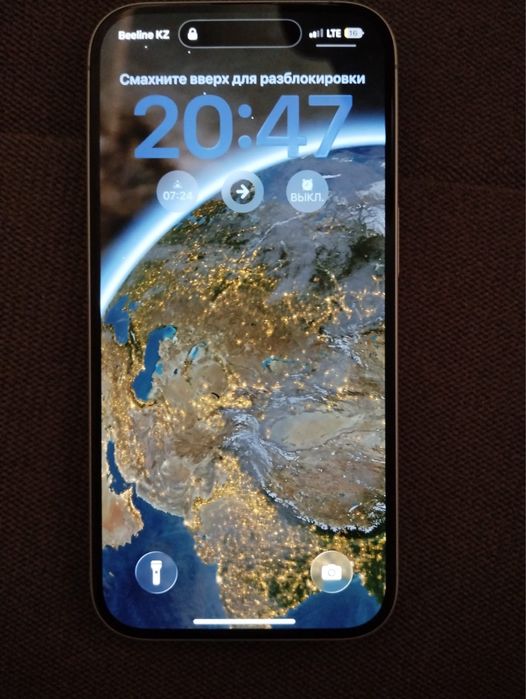 Продаю айфон 16