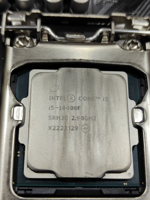 Gigabyte H410M H V3 + Intel Core I5 10400F.