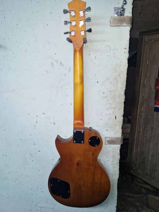 Электрогитара Les Paul