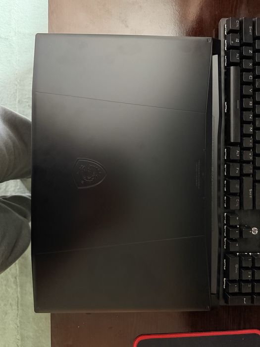 17.3 FHD IPS / RYZEN 7 8845HS / 16 GB / 512 GB SSD / RTX 4060 (8 GB)