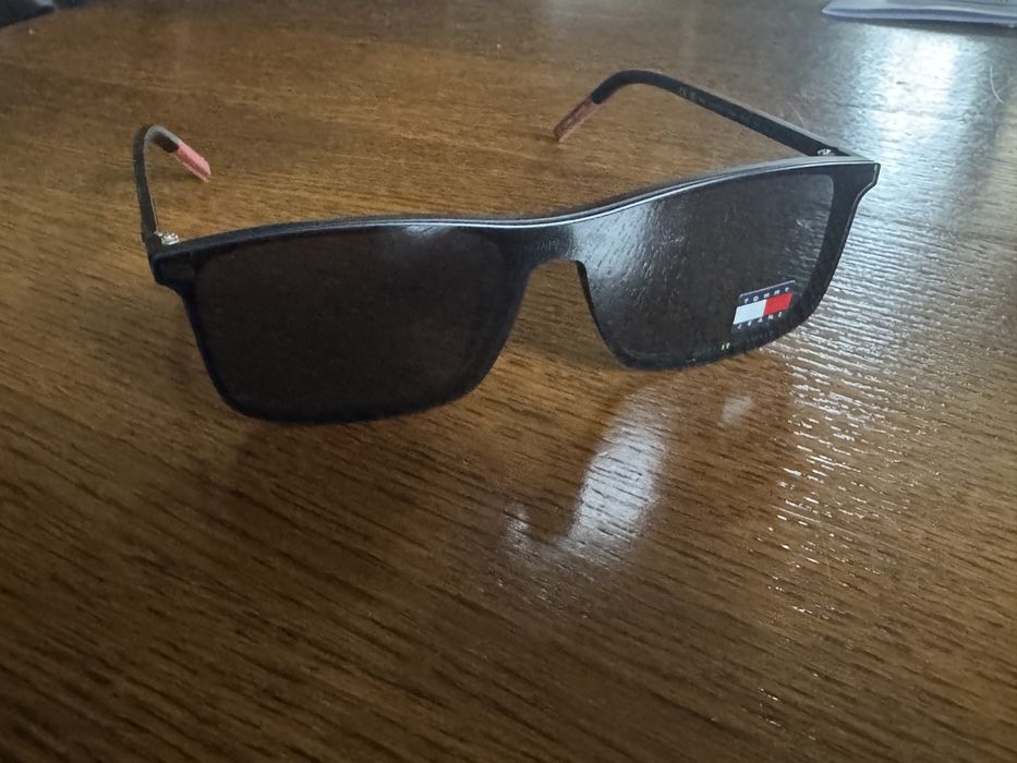 OCHELARI Tommy Hilfinger cu dioptrii de vedere si rama magnetica