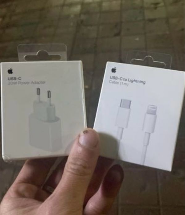 Айфон зарядка, лайтинг