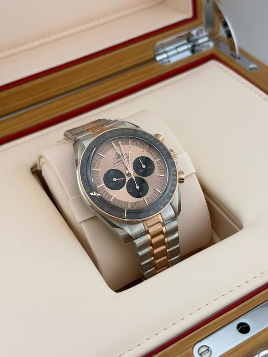 Наручные часы Omega Speedmaster