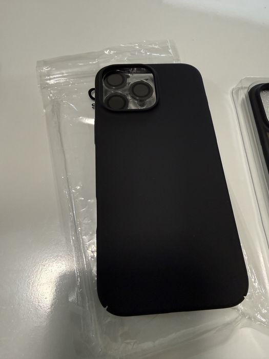 Два кейса за Iphone 16 pro max + холдър за кола