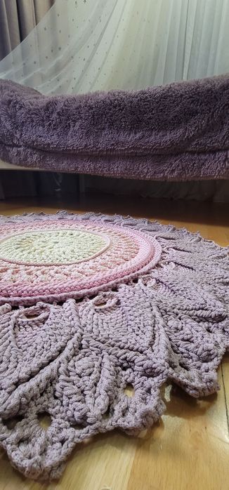 Коврик вязанный 85-90 см