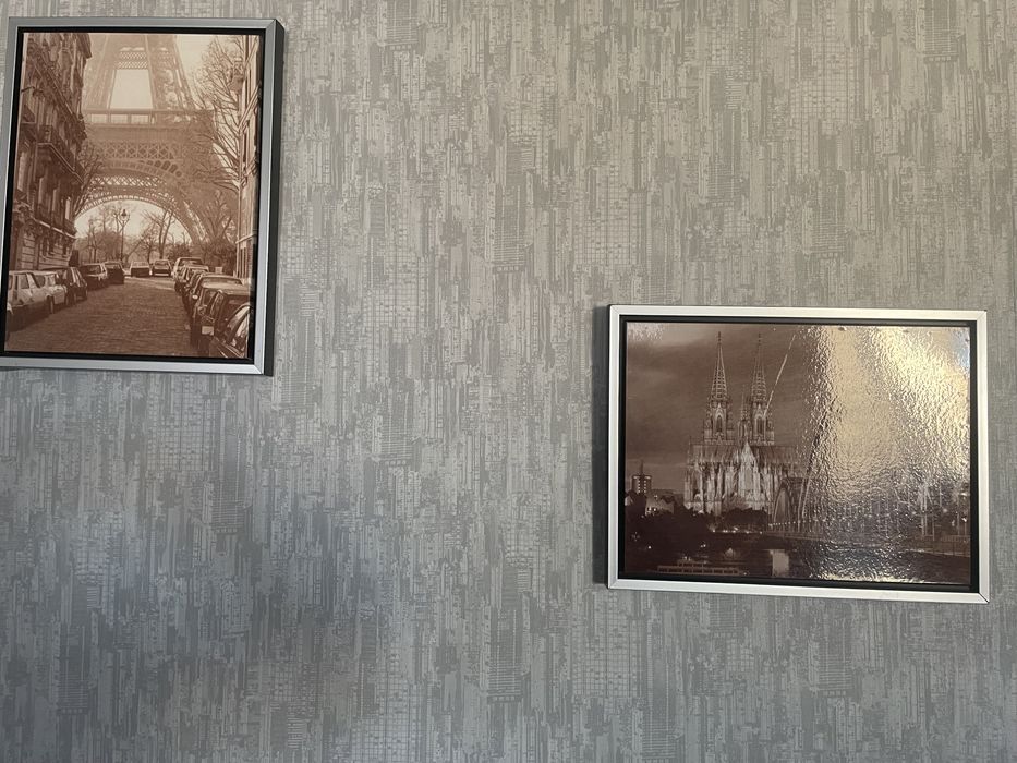 Продается 2 постера смвидами Парижа