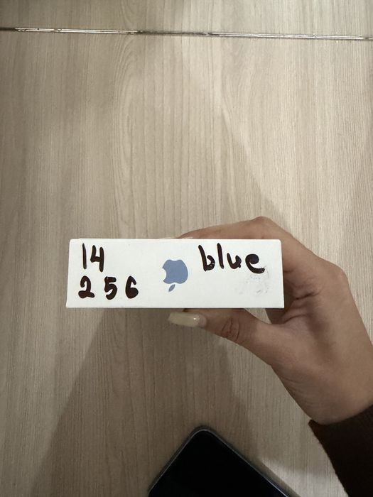 IPhone 14, 256гб