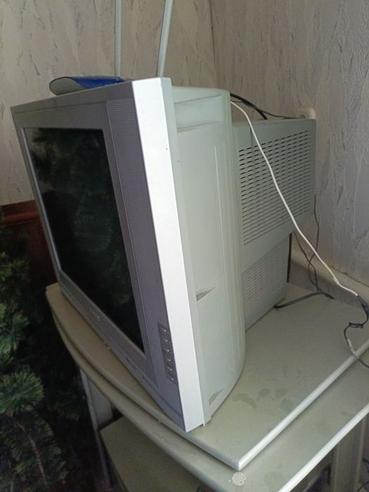 Телевизор Ройсон.