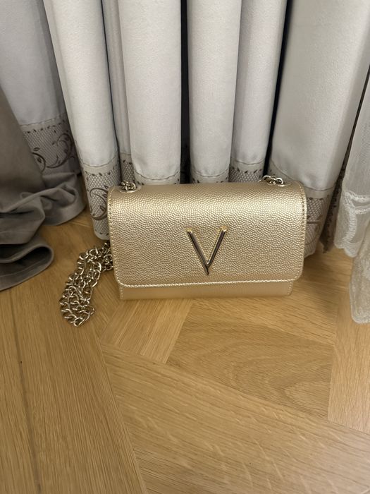 Оригинална чанта Valentino