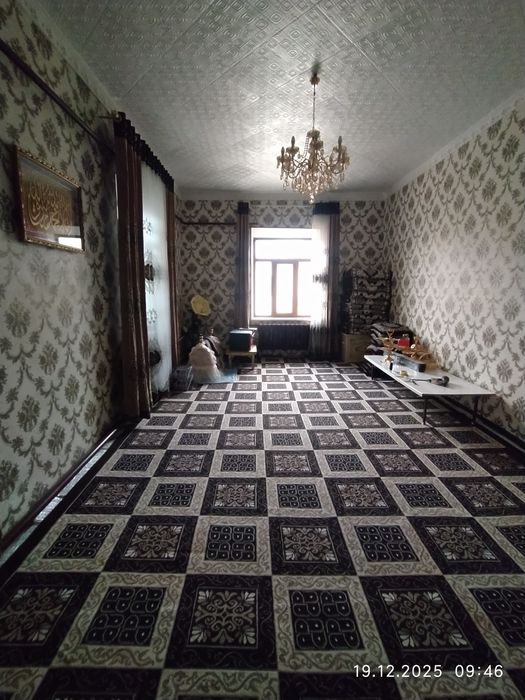 Умид қўрғонида участка