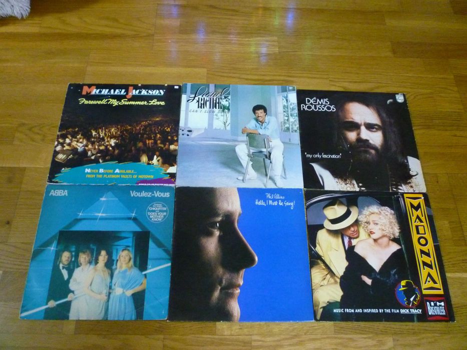 pachet  de  6  discuri  de   vinil