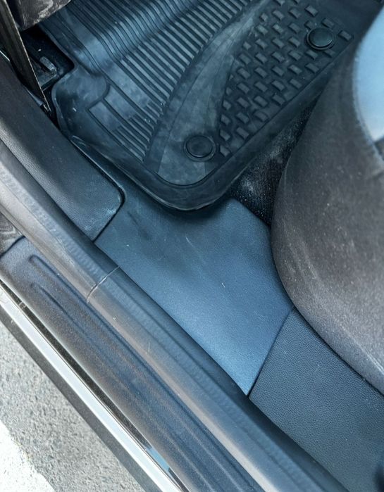 Set ornamente praguri + mocheta Dacia Logan 2 / Logan 2 MCV