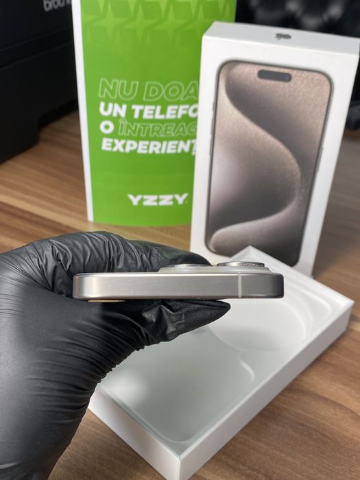 iPhone 15 Pro • 128 GB • Natural Titanium
