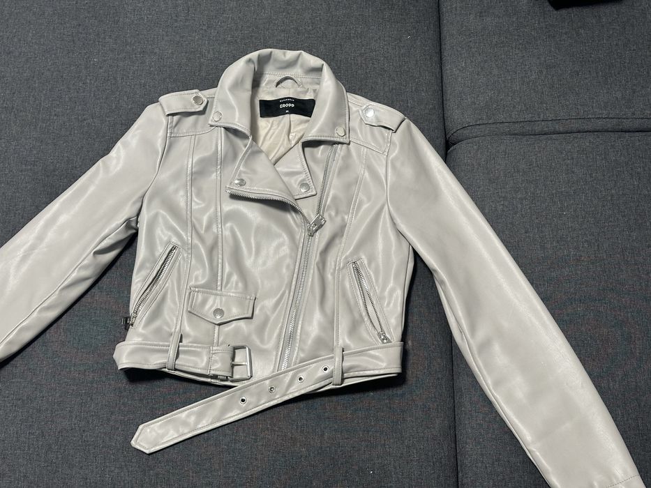 Късо кожено яке Cropp носено 5-6 пъти