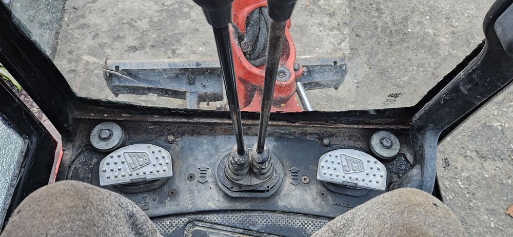 Miniexcavator Jcb 8018, 2011 anul fabricației