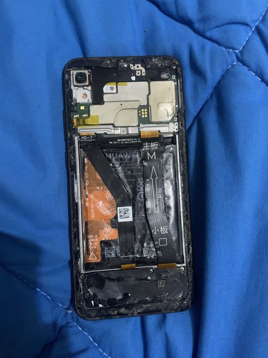 Vand telefon pentru piese