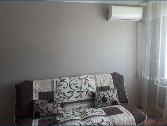 Сдам 1 - ком. Кв на длит срок