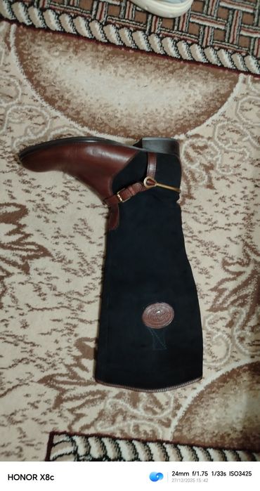 Продаю женские сапоги