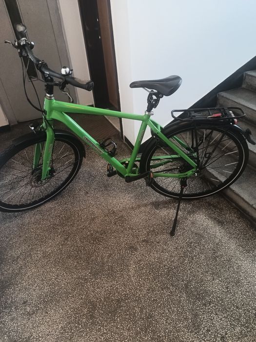 Bicicleta cu transmisie pe curea.