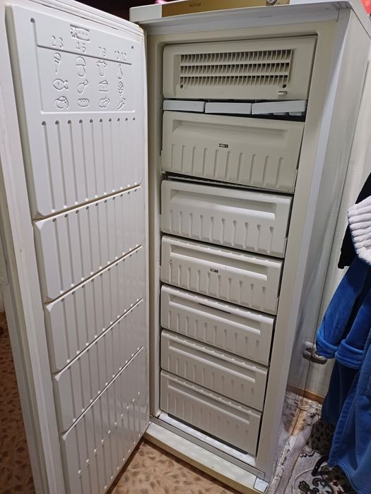 Морозильник Indesit