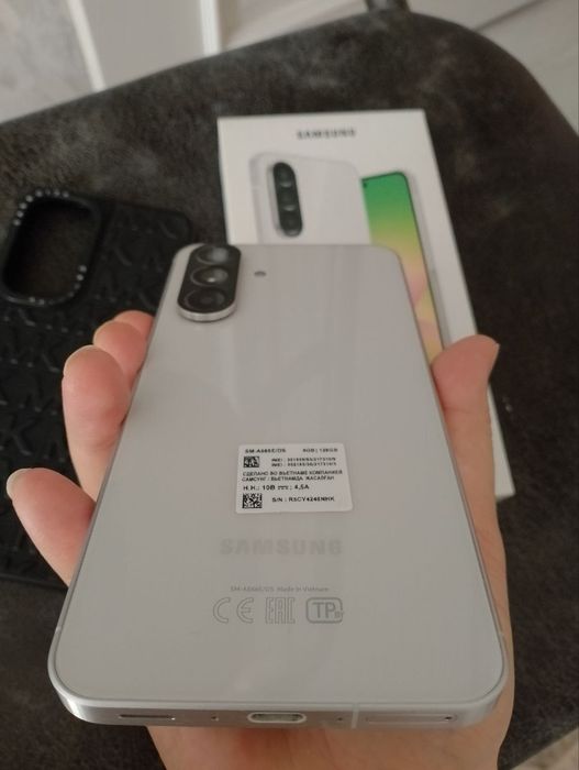 Samsung a56 128 gb 8 gb