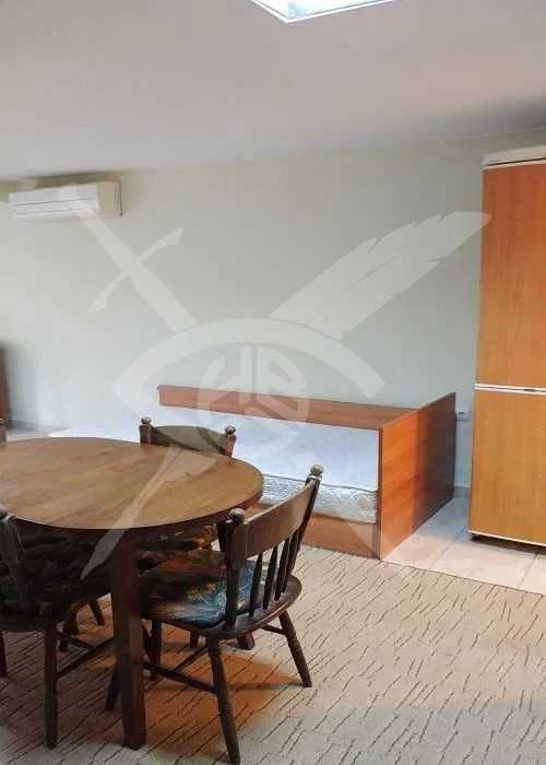 Дава се под наем Едностаен апартамент в Варна, Базар Левски - 24 кв.м за 280 € - Снимка #1