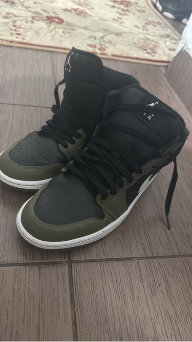 Jordani air 1 mid