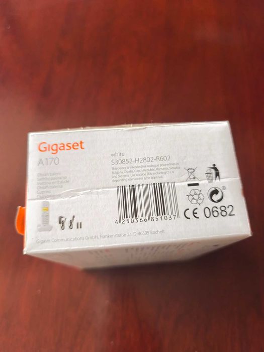 Стационарен DEKT телефон Gigaset - made in Germani - неупотребяван