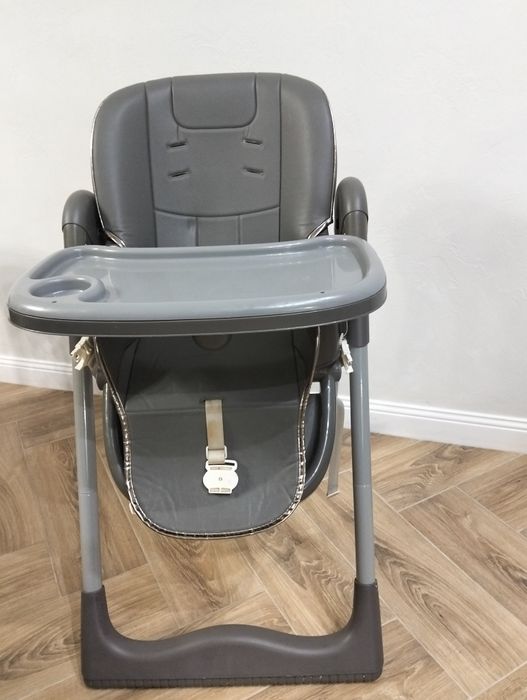 Детский стульчик для кормления