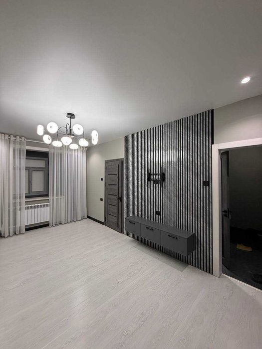 Продаётся 1в2/1/4 Евро ремонтом массив Феруза ор-р Греческий городок