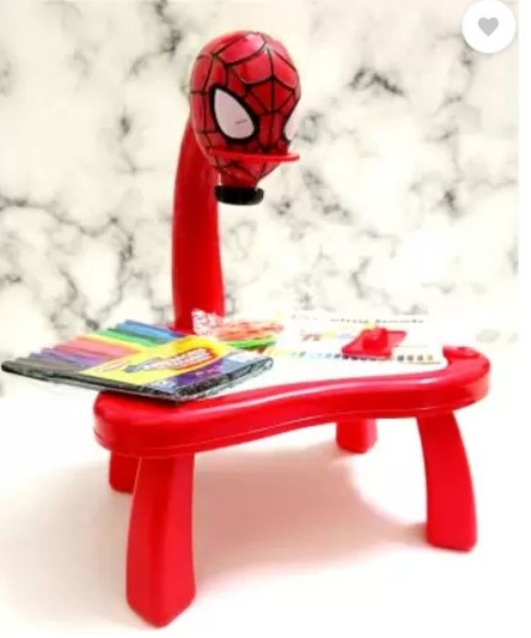 Детска маса за рисуване с вграден протектор