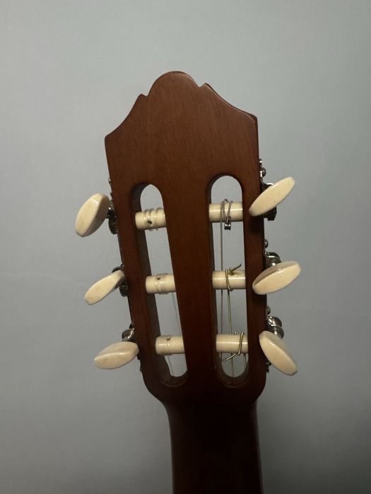 Гитара ямаха с40