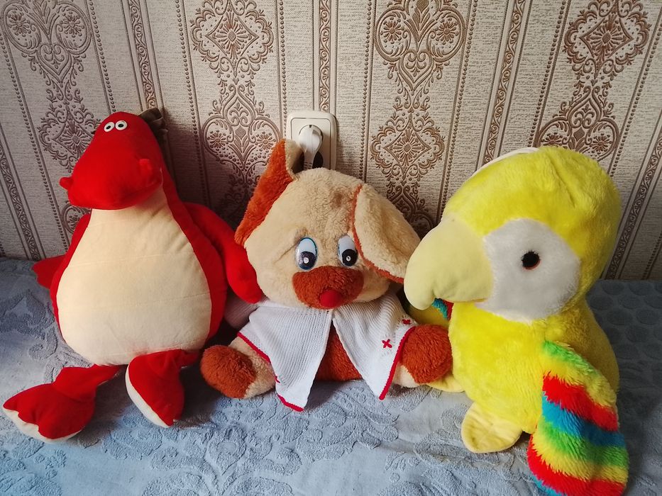 Мягкие игрушки . За все 1200