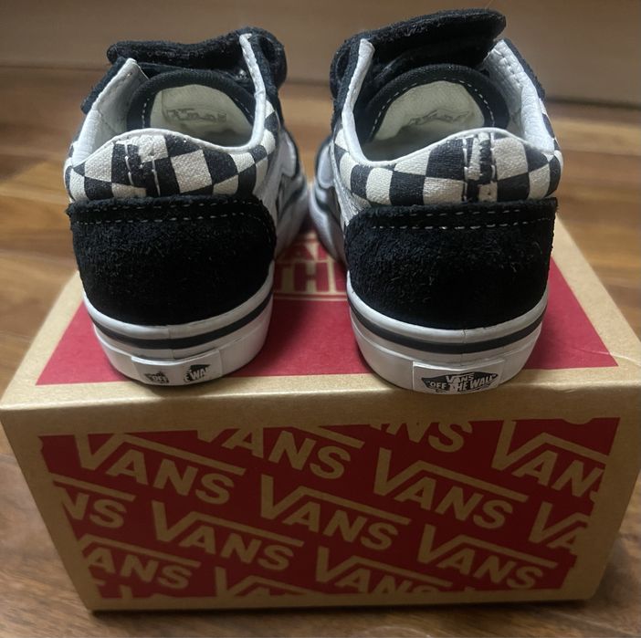 Продам детские кеды Vans