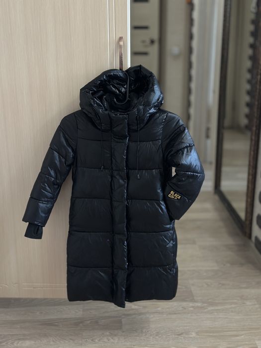 Продам детские куртки