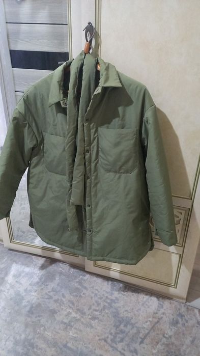 Продам куртки,пуховик