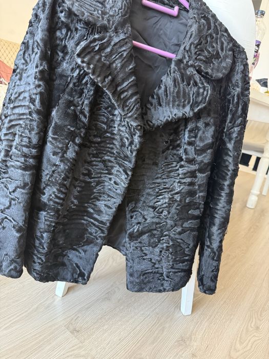 Шубка из каракульчи 44-46 мрочно