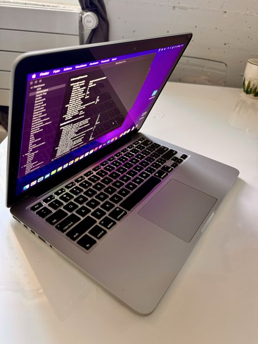 MacBook Pro- retina 13 early 2015