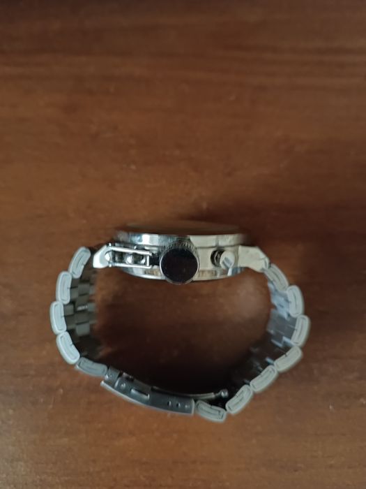 Продам часы SKMEI