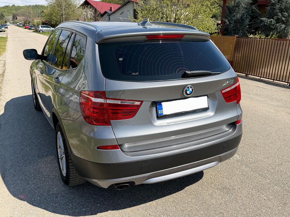 BMW X3 F25 2.0d 184cp Xdrive automat trapă eficient dinamic camera 360