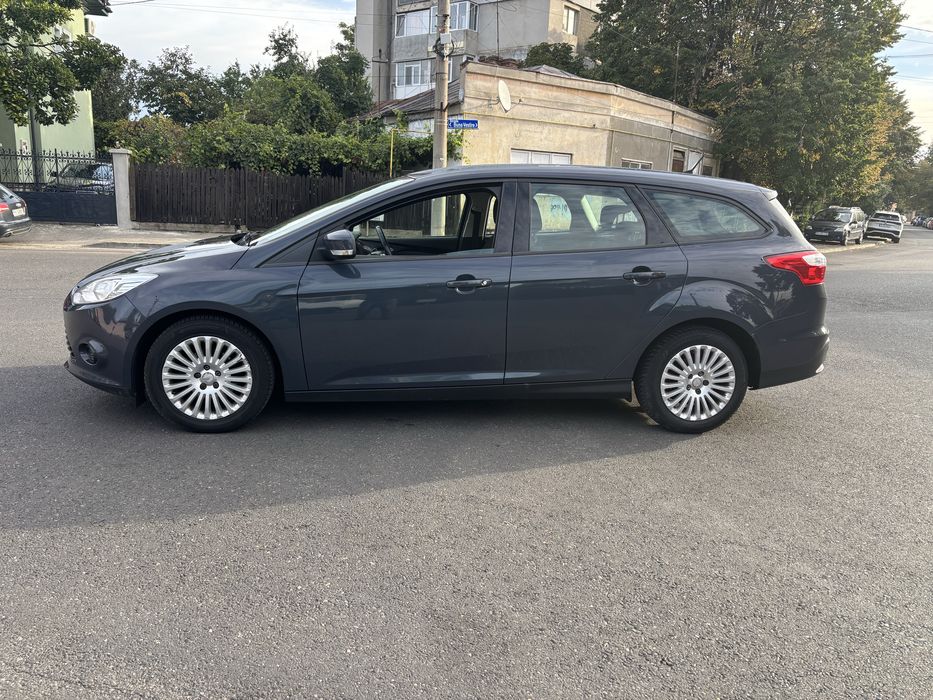 FORD Focus 2014 — imagine 4