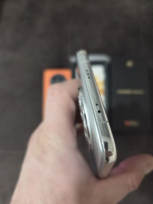 Смартфон Huawei Mate 50 8/256гб.