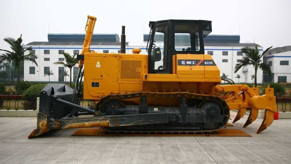 Бульдозер B230C — 240 л.с., 7.8 м³ отвал, 24.5 тонн, Кредит / Лизинг