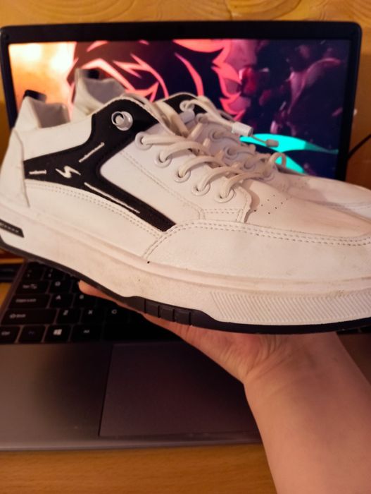 Летние кроссовки 43 размер