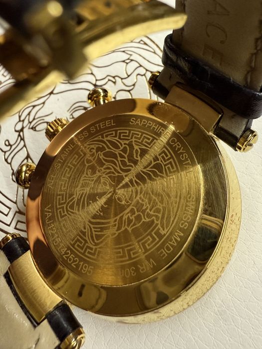 Оригинален! Versace часовник