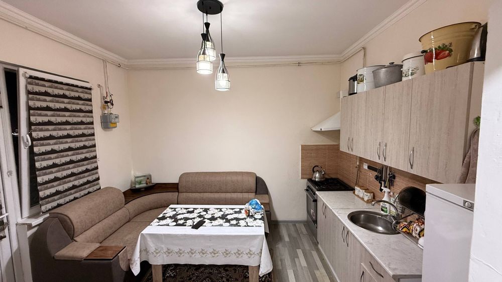 Qarshi Sitydan kvartira sotiladi