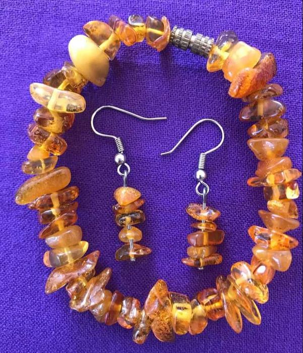 Гривна+обици - балтийски кехлибар и 3 пръстена сребро пр.925