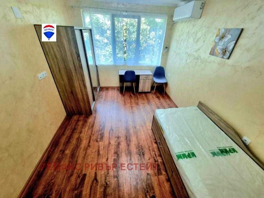 Дава се под наем Едностаен апартамент в Русе, Широк център - 55 кв.м за 306 € - Снимка #7